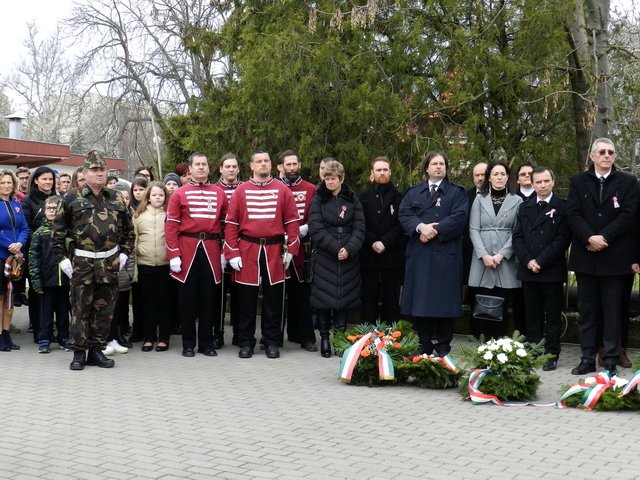 A haza minden előtt 04